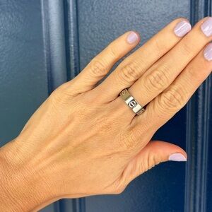 L0ve Ring - Silver Size 8
